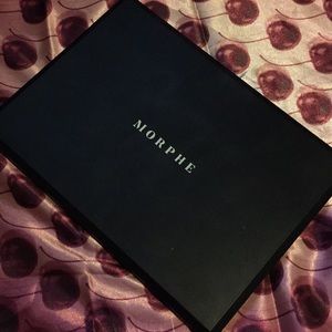 Morphe 35f Fall into Frost